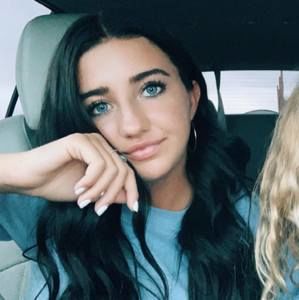 Meet your Posher, Maddie